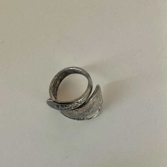 Oneida William Rogers Silver tone  adjustable spoon ring - Picture 9 of 12